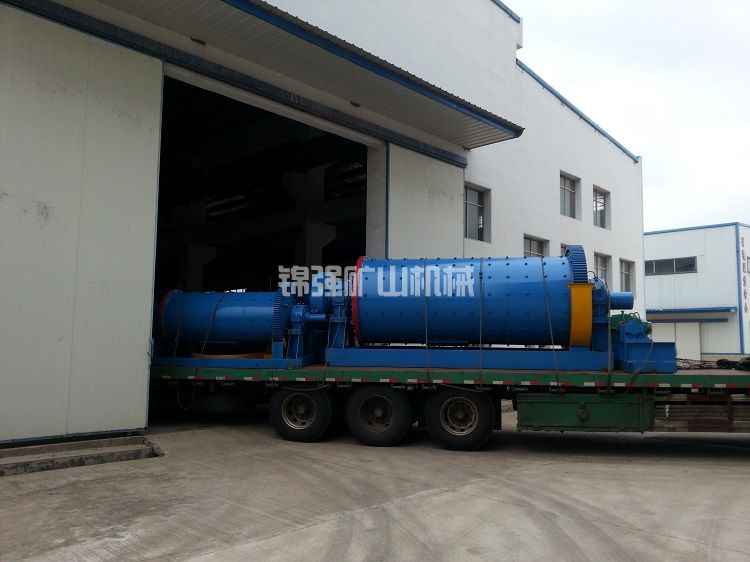 铝矿球磨机价格怎么样?一台多少钱?(图2) 铝矿球磨机价格怎么样?一台多少钱?(图2)